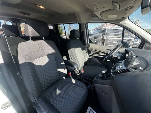 Used 2020 Ford Transit Connect XLT image 21