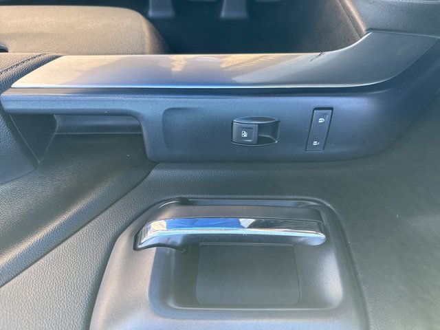Used 2017 Chevrolet Silverado 2500 LT AWD/4WD image 14