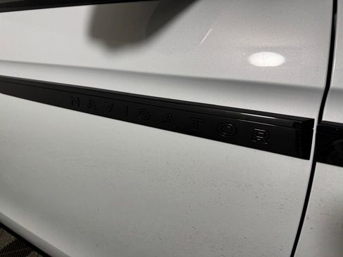 New 2025 Lincoln Navigator L Reserve w/ Jet Appearance Package AWD/4WD image 13