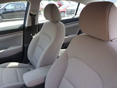 Used 2018 Hyundai Elantra Value Edition FWD image 7