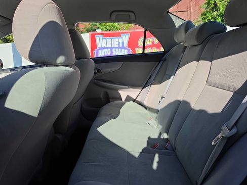 Used 2013 Toyota Corolla LE FWD image 16