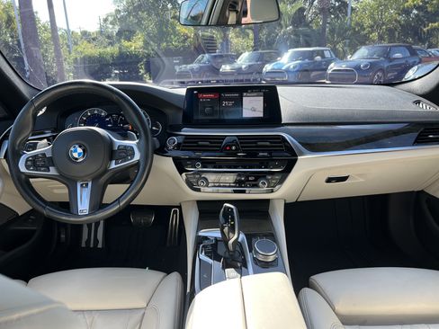 Used 2019 BMW 540i w/ M Sport Package RWD image 29