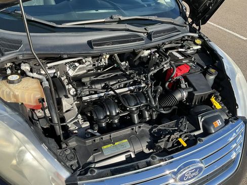 Used 2011 Ford Fiesta SE w/ 203A Rapid Spec Order Code FWD image 23