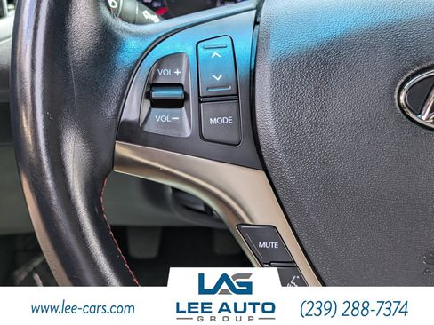 Used 2015 Hyundai Genesis 3.8 RWD image 19