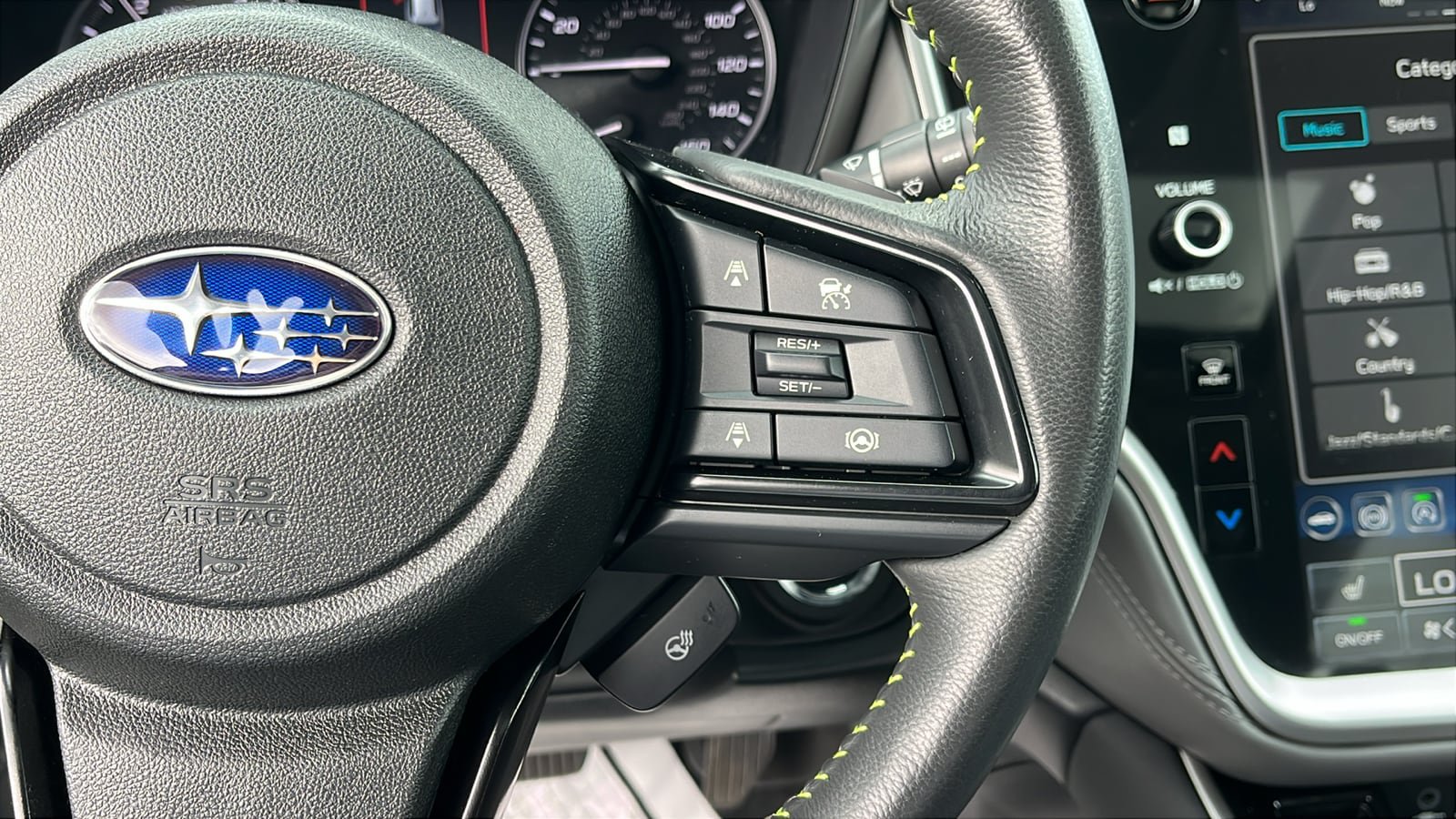 Certified 2025 Subaru Outback Onyx Edition AWD/4WD image 14