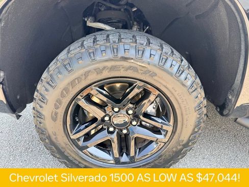 Used 2022 Chevrolet Silverado 1500 LT Trail Boss w/ LT Trail Boss Premium Package AWD/4WD image 34