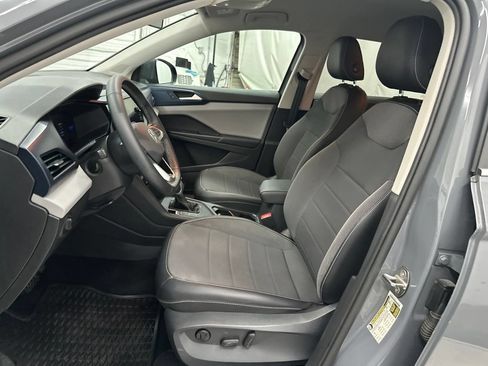 Used 2022 Volkswagen Taos SE FWD image 20