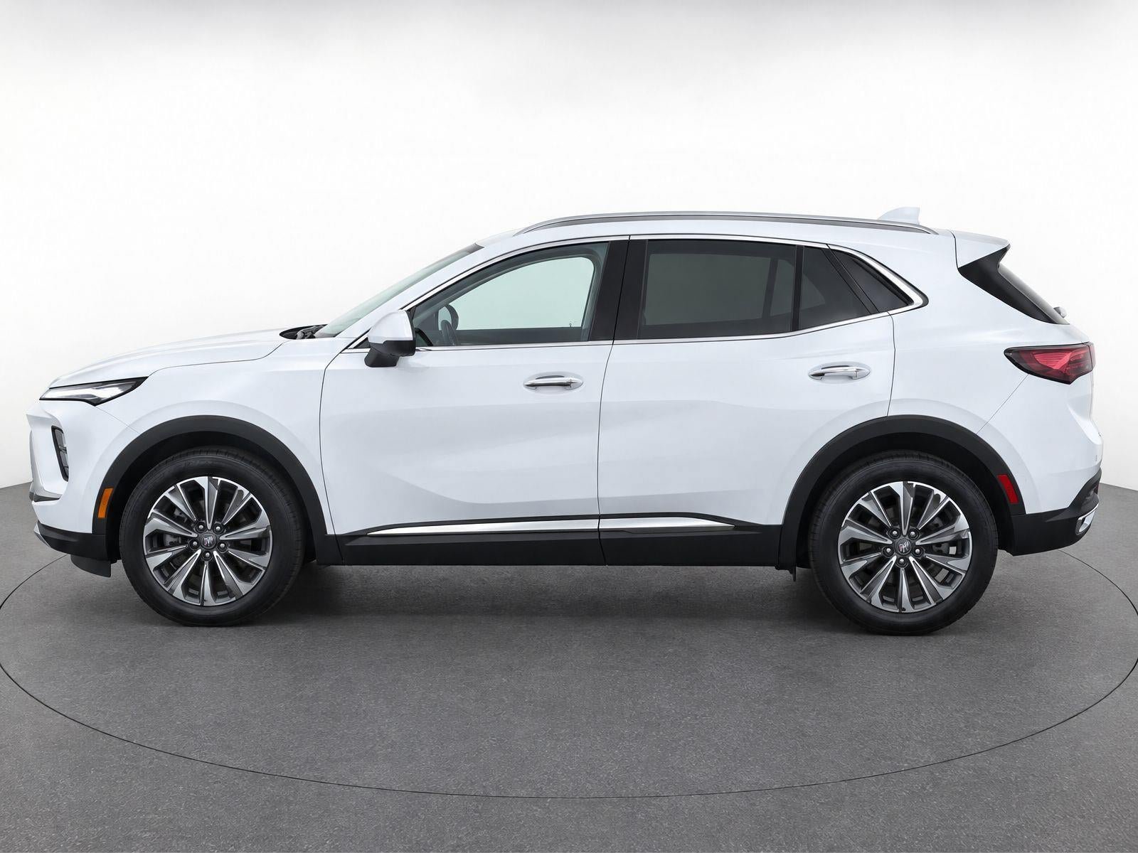 Used 2024 Buick Envision Preferred AWD/4WD image 9