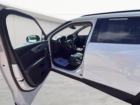 Used 2023 Chevrolet Blazer LT AWD/4WD image 39