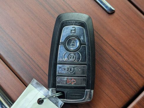 Used 2024 Lincoln Navigator Reserve AWD/4WD image 40