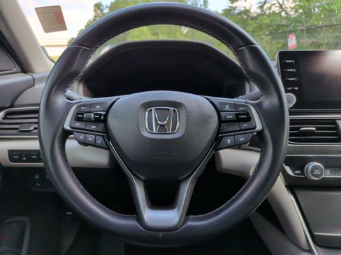 Used 2020 Honda Accord Touring image 22