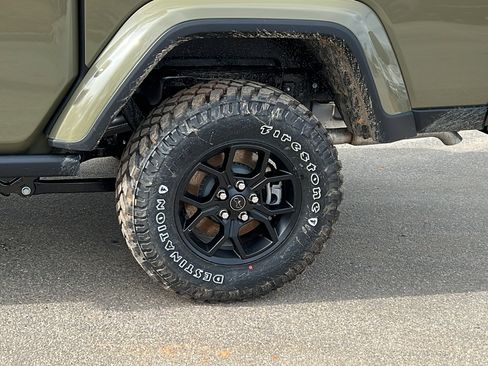 New 2026 Jeep Gladiator Willys image 12