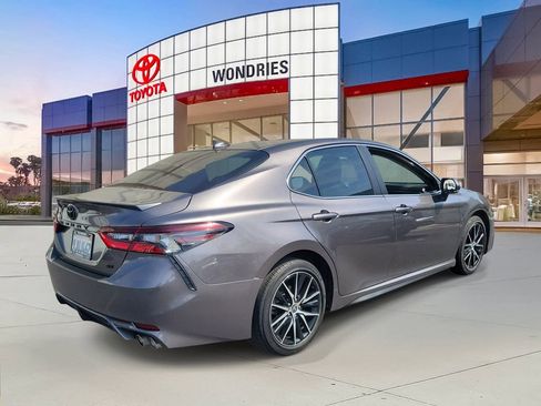 Used 2024 Toyota Camry SE w/ Blackout Package (TMS) image 6