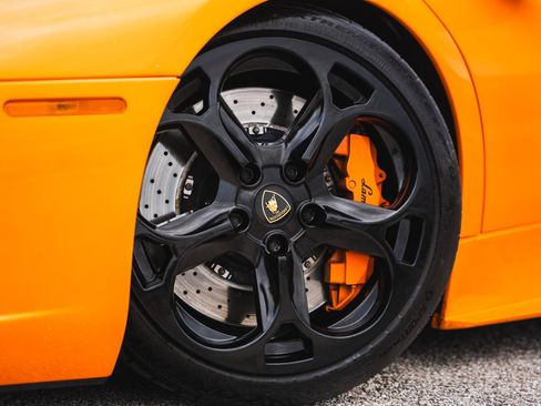 Used 2005 Lamborghini Murcielago Roadster AWD/4WD image 5