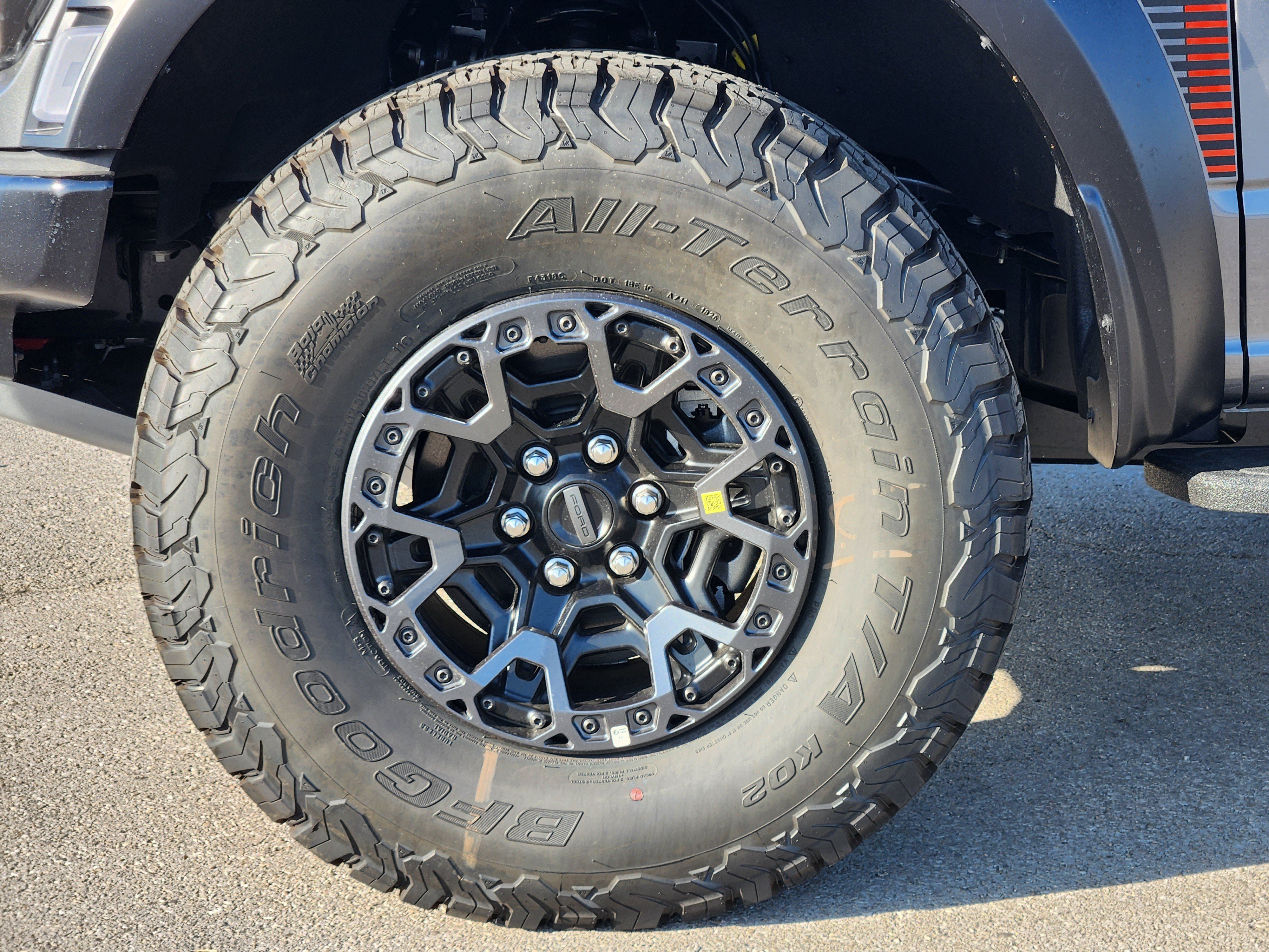 New 2026 Ford F150 Raptor w/ Equipment Group 803A Raptor R AWD/4WD image 8