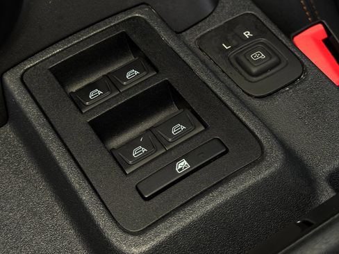 Used 2022 Ford Bronco Badlands AWD/4WD image 13