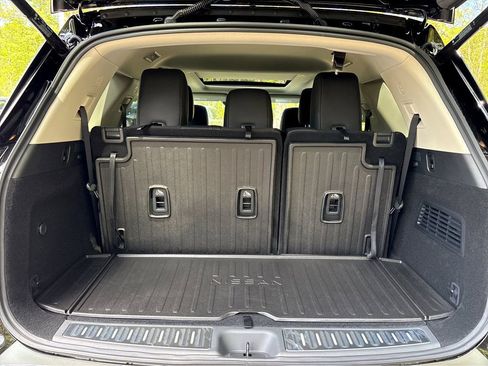 New 2026 Nissan Pathfinder Platinum image 24