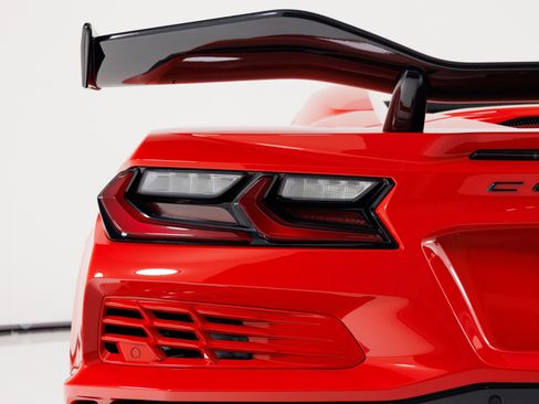 Used 2023 Chevrolet Corvette Z06 w/ Stealth Interior Trim Package RWD image 77