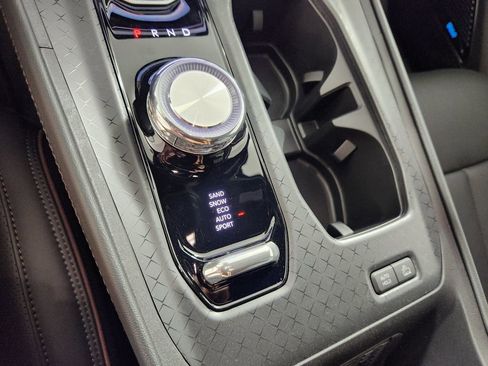 New 2025 Jeep Wagoneer S Launch Edition image 15