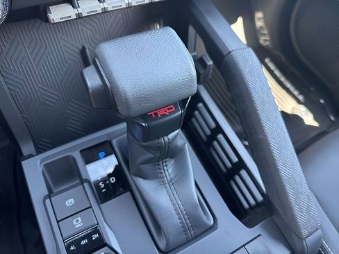 Used 2025 Toyota Tacoma TRD Sport AWD/4WD image 16
