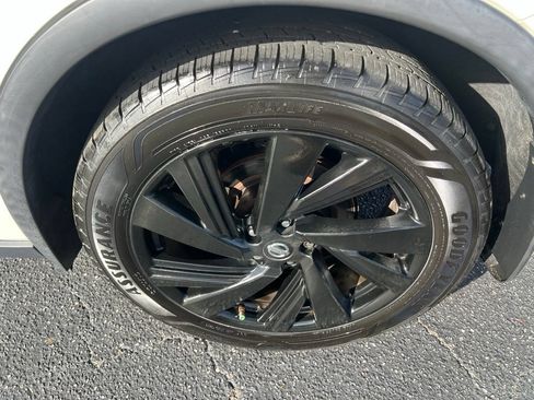 Used 2018 Nissan Murano SL w/ Midnight Edition Package FWD image 13