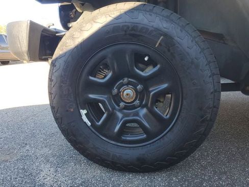 Certified 2017 Jeep Wrangler Unlimited Sport w/ Max Tow Package image 7