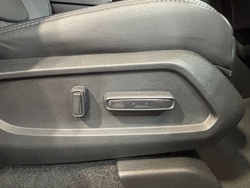 Certified 2023 Honda Pilot EX-L image 36