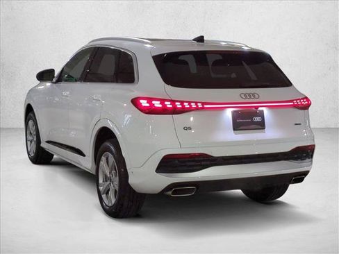 Certified 2025 Audi Q5 Premium w/ Convenience Package AWD/4WD image 8