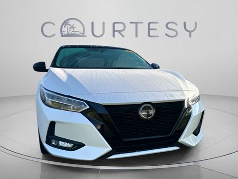 Certified 2022 Nissan Sentra SR w/ Midnight Edition FWD image 6
