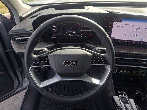 Used 2025 Audi Q5 Premium Plus w/ Premium Plus image 20