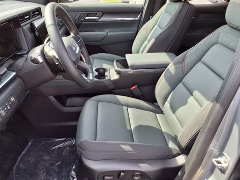 New 2026 GMC Terrain AT4 w/ Convenience Package III image 5