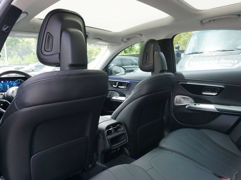 Certified 2024 Mercedes-Benz E 350 4MATIC Sedan image 21