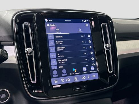 New 2026 Volvo XC40 B5 Ultra w/ Protection Package Premier image 14