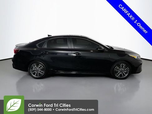 Used 2024 Kia Forte GT-Line w/ GT-Line Premium Package image 18