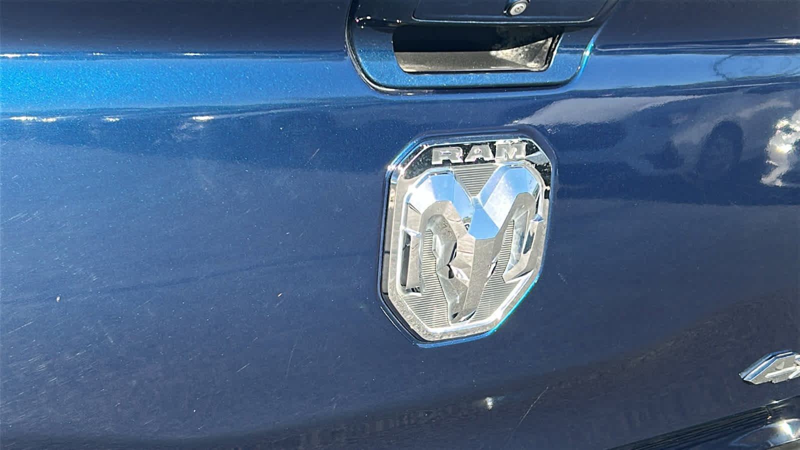 Used 2023 RAM 1500 Laramie AWD/4WD image 28