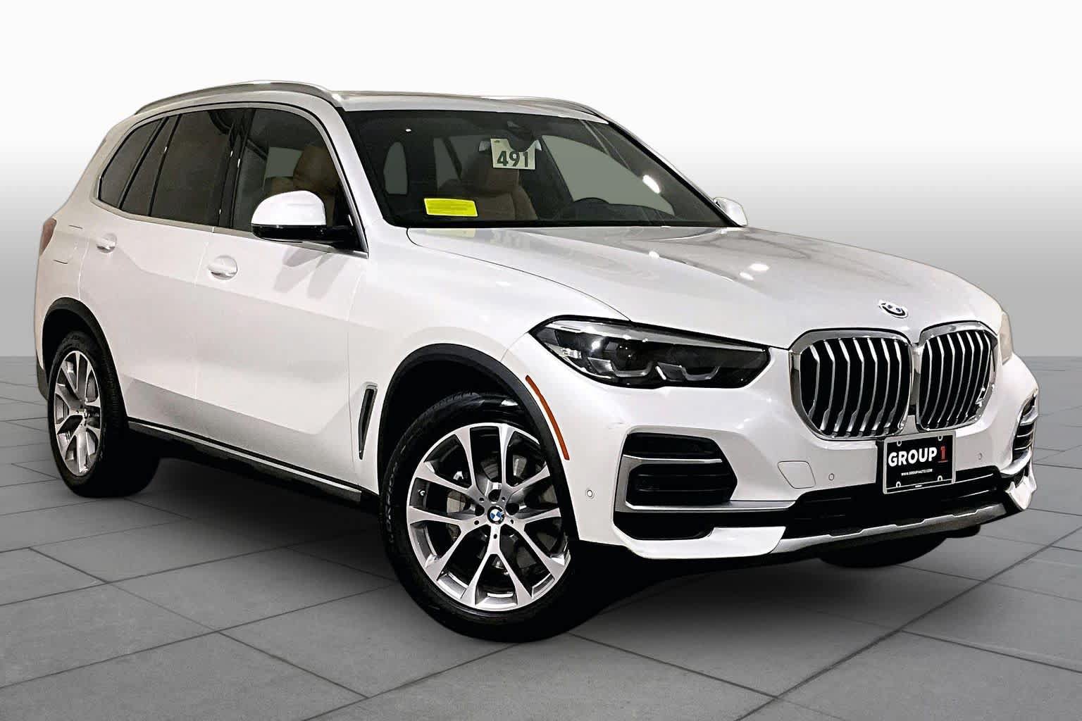 Used 2022 BMW X5 xDrive40i w/ Premium Package AWD/4WD image 2