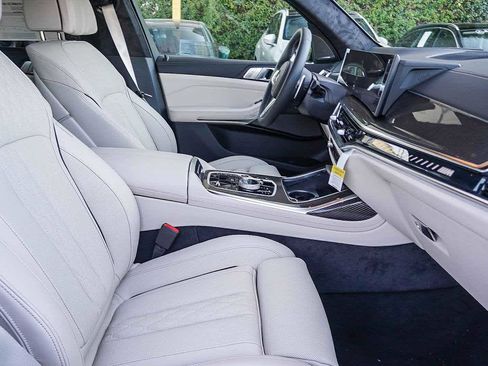 New 2026 BMW X7 M60i AWD/4WD image 19