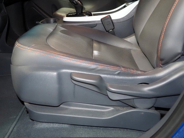 Used 2020 Chevrolet Bolt Premier w/ Infotainment Package FWD image 54