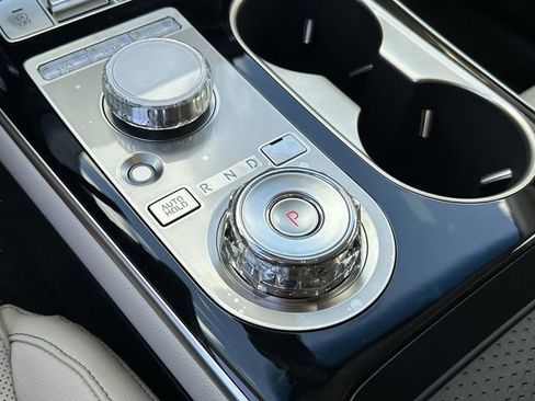 New 2026 Genesis GV70 2.5T image 29