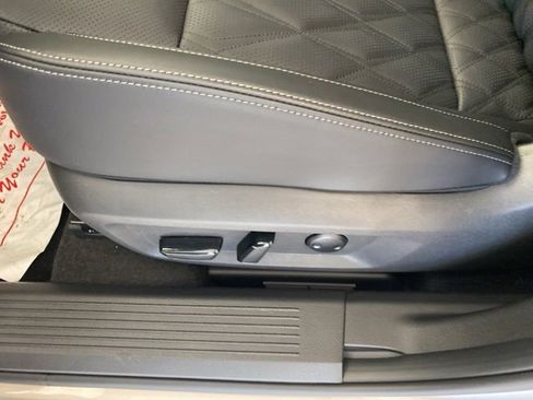 New 2026 Nissan Rogue Platinum w/ Platinum Premium Package image 18