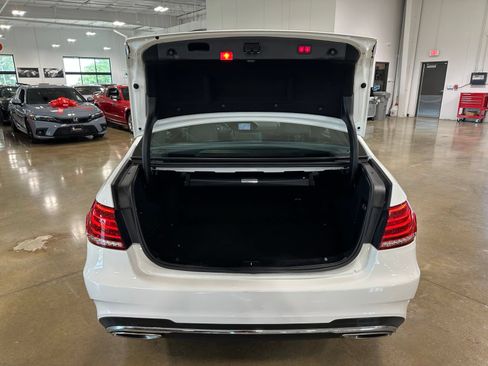 Used 2014 Mercedes-Benz E 350 Sedan image 36