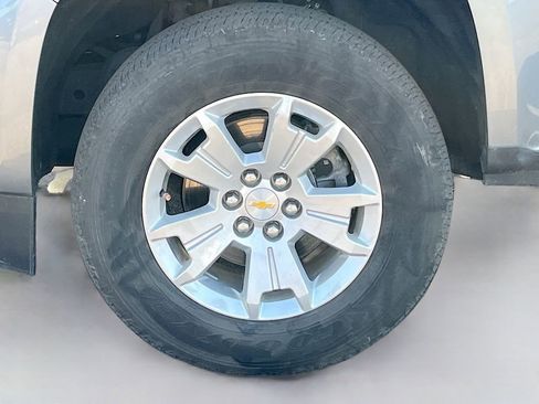 Used 2022 Chevrolet Colorado LT w/ LT Convenience Package AWD/4WD image 28