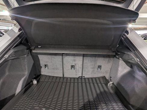 Used 2025 Audi Q3 2.0T Premium w/ Convenience Package image 6