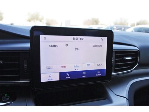 Used 2020 Ford Explorer XLT w/ Equipment Group 202A image 24