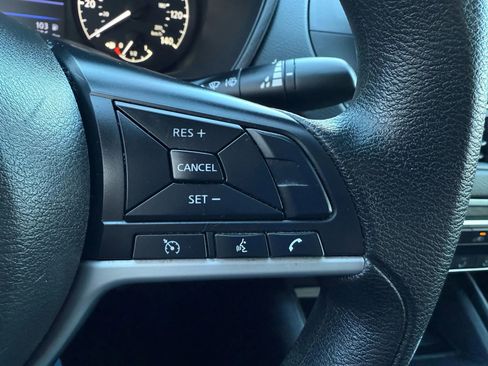 Used 2022 Nissan Altima 2.5 S image 32