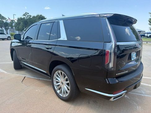 Used 2022 Cadillac Escalade Premium Luxury w/ Performance Package AWD/4WD image 4