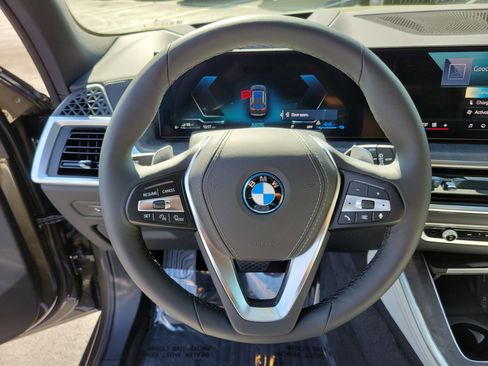 New 2026 BMW X5 xDrive50e image 22