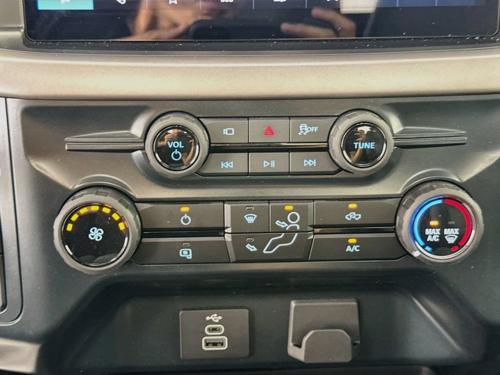 Used 2025 Ford F150 XL AWD/4WD image 16