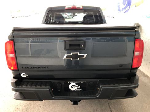 Used 2020 Chevrolet Colorado W/T w/ WT Convenience Package AWD/4WD image 7