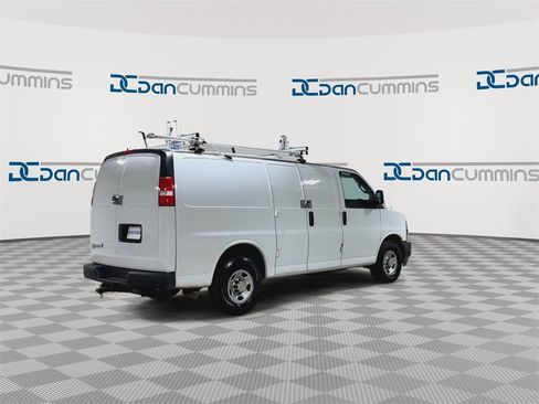 Used 2020 Chevrolet Express 2500 w/ Communications Package image 8